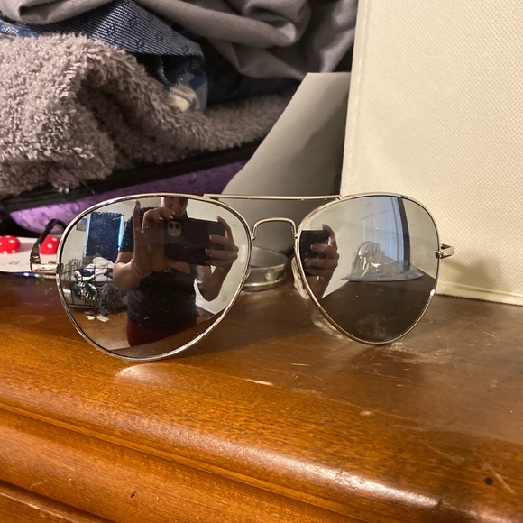 Silver Aviator Sunglasses - Picture 2 of 2
